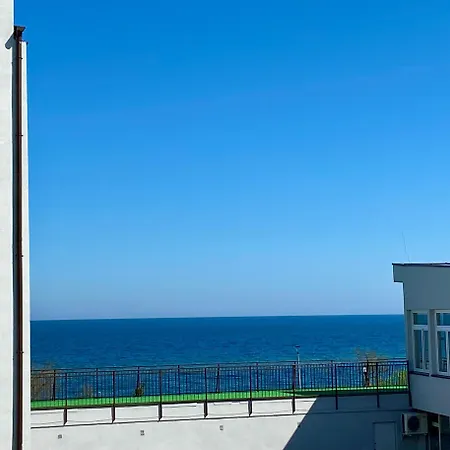 Moonlight Apartment 40M Od Plazy Ustronie Morskie Esterno foto